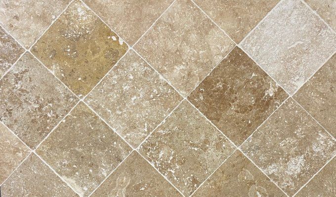 Pavés travertin 1er choix mix beige 20.3x20.3 cm Ep. 3 cm - unité de vente : 22 pavés pour 1 m²